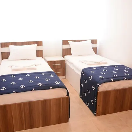 Uc Piramit Butik Apart 3* ダラマン