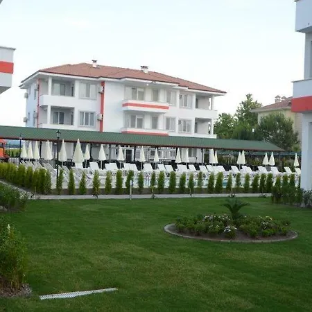 Uc Piramit Butik Apart Ξενοδοχείο με διαμερίσματα 3*